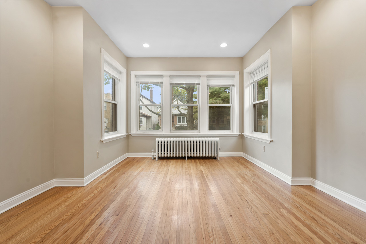 Chicago, Illinois 60659, United States, 4 Bedrooms Bedrooms, ,2 BathroomsBathrooms,Residential,Active,254857