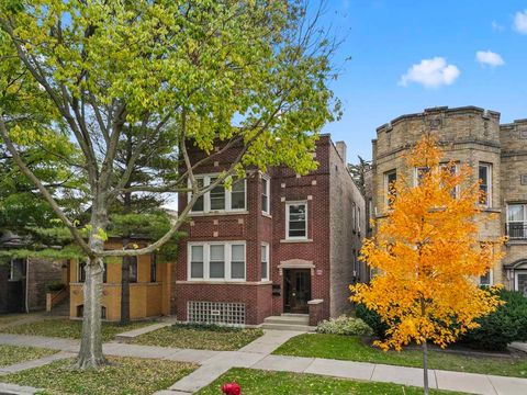 5728 N Maplewood Avenue Chicago IL 60659