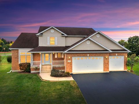 Photo of 685 Persimmon Street, DeKalb, IL 60115 (MLS # 12516641)