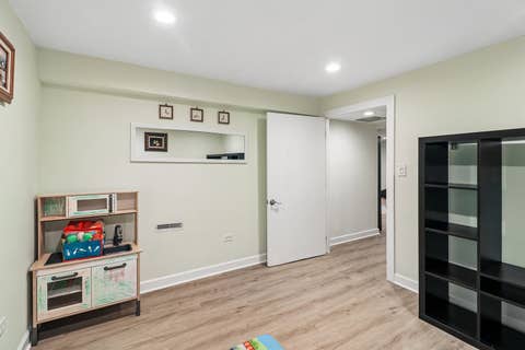 Tiny photo for 201 Colony Court, Vernon Hills, IL 60061 (MLS # 12701522)