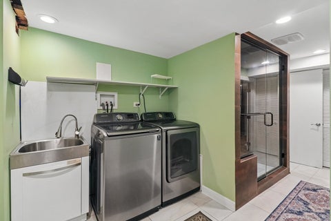 Tiny photo for 201 Colony Court, Vernon Hills, IL 60061 (MLS # 12701522)