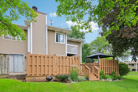 Tiny photo for 201 Colony Court, Vernon Hills, IL 60061 (MLS # 12701522)