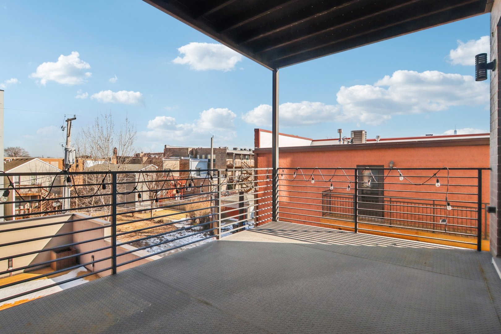 2342 W Adams Street 305