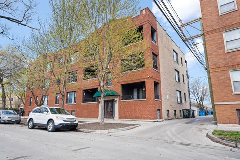 Photo of 3918 W Roscoe Street #2, Chicago, IL 60618 (MLS # 12615448)