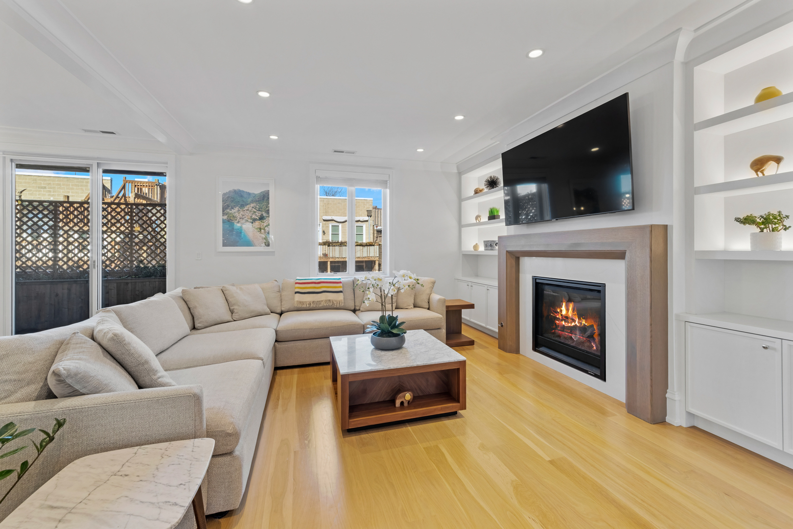 736 W Melrose Street 3W