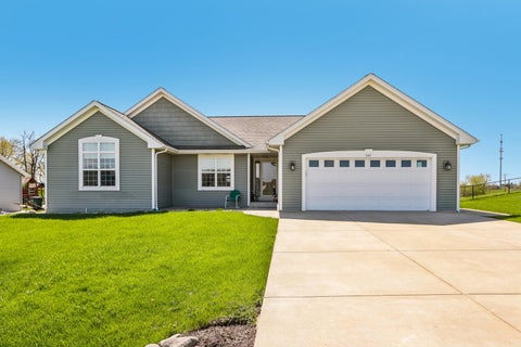 Photo of 347 Homestead Drive, Twin Lakes, WI 53181 (MLS # 12681756)