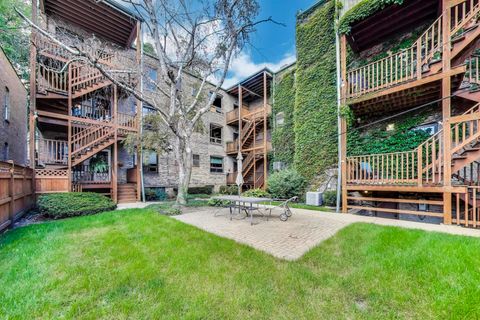 Tiny photo for 1021 N Hoyne Avenue #2A, Chicago, IL 60622 (MLS # 12453576)