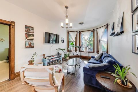 Tiny photo for 1021 N Hoyne Avenue #2A, Chicago, IL 60622 (MLS # 12453576)