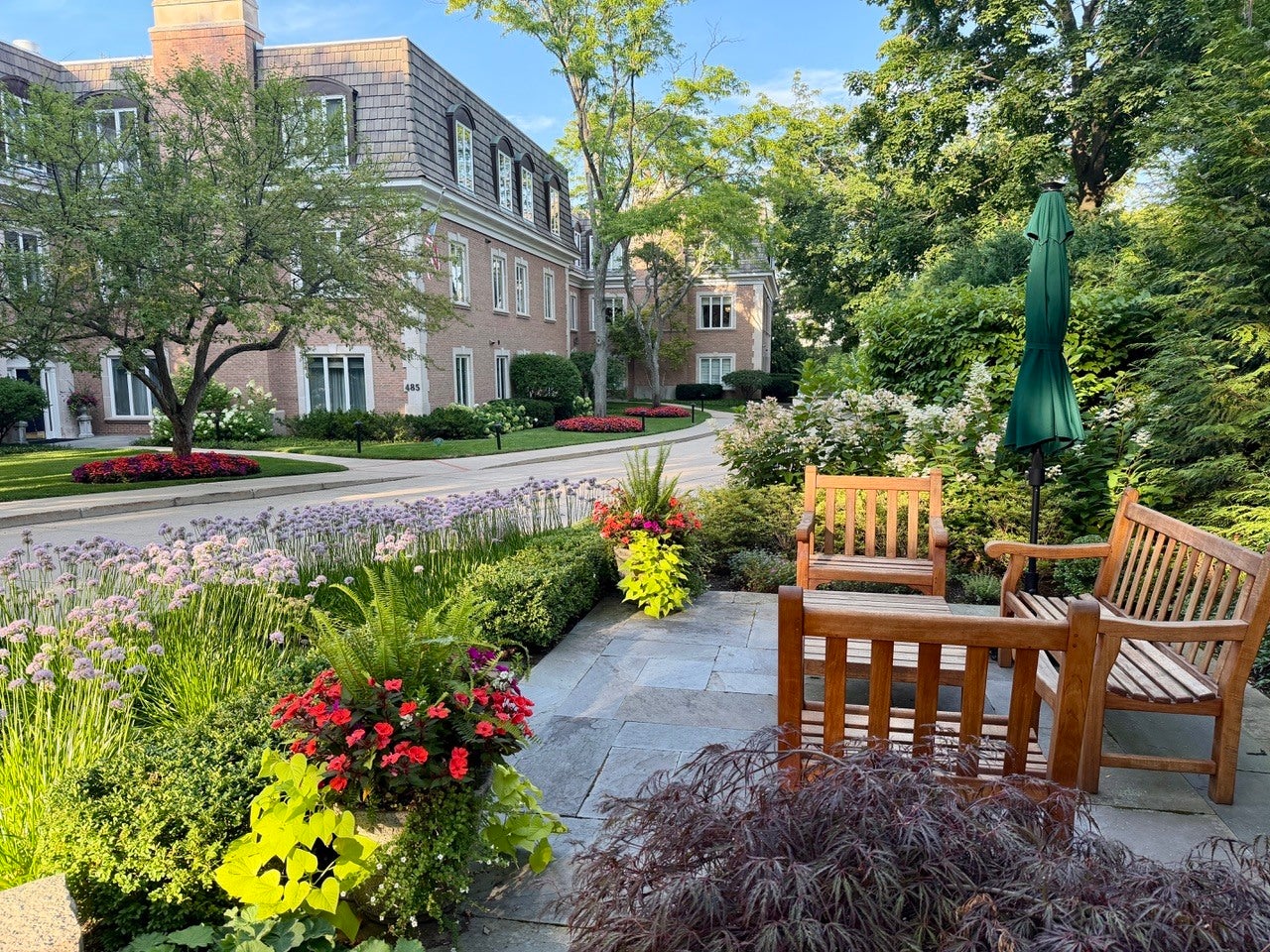 485 Oakwood Avenue D-2
