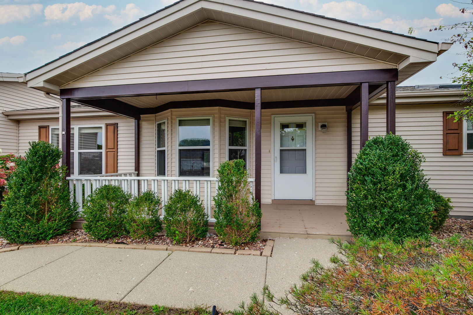 1832 Paddock Court