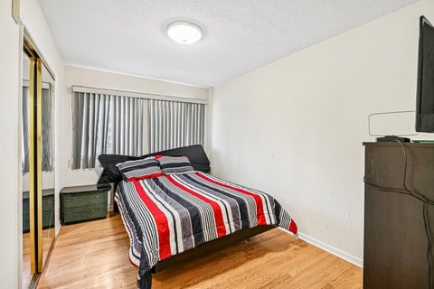 Tiny photo for 4474 W Chase Avenue, Lincolnwood, IL 60712 (MLS # 12785232)