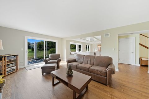 Tiny photo for 1545 Steeplechase Court, Green Oaks, IL 60048 (MLS # 12491019)