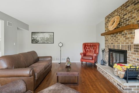 Tiny photo for 1545 Steeplechase Court, Green Oaks, IL 60048 (MLS # 12491019)