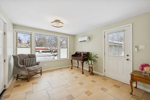 Tiny photo for 214 N Elmhurst Road, Prospect Heights, IL 60070 (MLS # 12528077)
