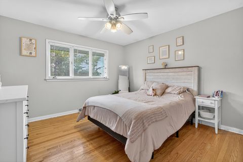 Tiny photo for 4 Mayflower Drive, Batavia, IL 60510 (MLS # 12508488)