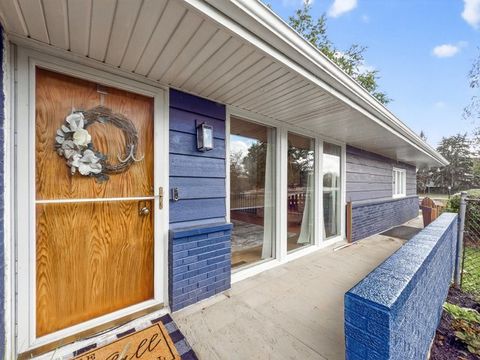 Tiny photo for 4 Mayflower Drive, Batavia, IL 60510 (MLS # 12508488)