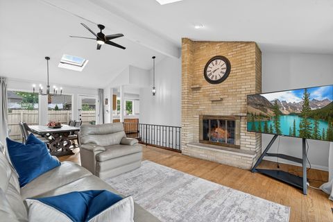 Tiny photo for 4 Mayflower Drive, Batavia, IL 60510 (MLS # 12508488)