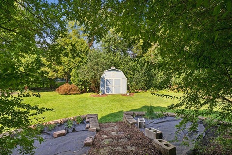 Tiny photo for 816 Paddock Lane, Libertyville, IL 60048 (MLS # 12736345)