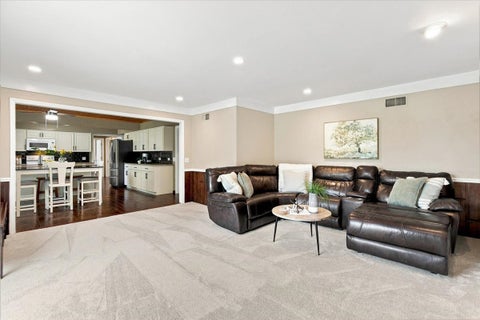 Tiny photo for 816 Paddock Lane, Libertyville, IL 60048 (MLS # 12736345)