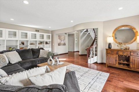 Tiny photo for 816 Paddock Lane, Libertyville, IL 60048 (MLS # 12736345)