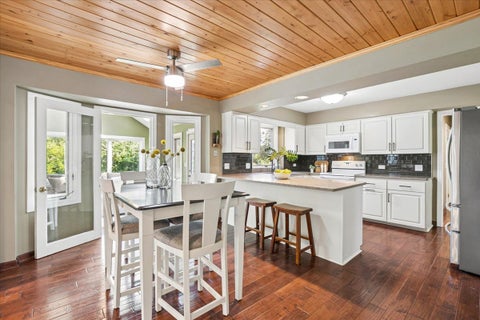 Tiny photo for 816 Paddock Lane, Libertyville, IL 60048 (MLS # 12736345)