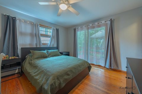 Tiny photo for 5810 W 97th Street, Oak Lawn, IL 60453 (MLS # 12527098)