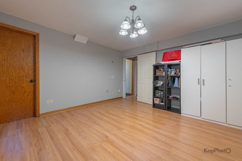 Tiny photo for 5810 W 97th Street, Oak Lawn, IL 60453 (MLS # 12527098)