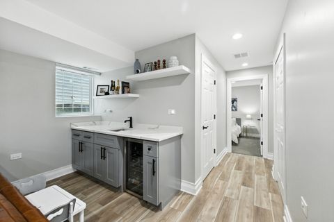 Tiny photo for 3518 Oak Avenue, Brookfield, IL 60513 (MLS # 12527995)