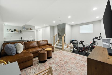 Tiny photo for 3518 Oak Avenue, Brookfield, IL 60513 (MLS # 12527995)