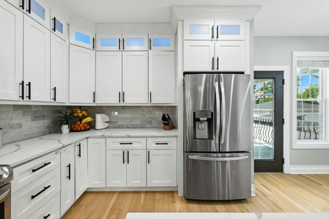 Tiny photo for 3518 Oak Avenue, Brookfield, IL 60513 (MLS # 12527995)