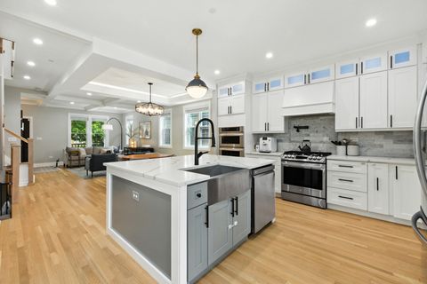 Tiny photo for 3518 Oak Avenue, Brookfield, IL 60513 (MLS # 12527995)