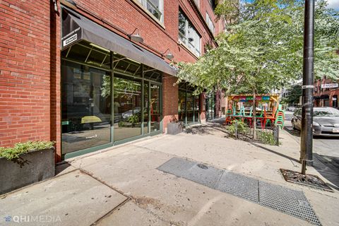 416 W Ontario Street C-2 Chicago IL 60610