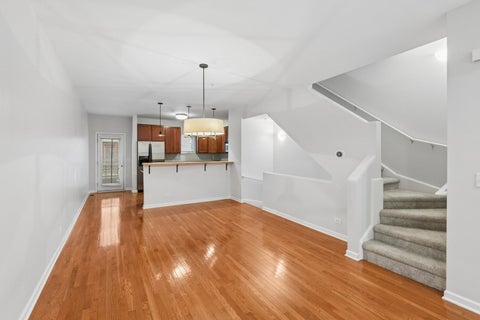 Tiny photo for 521 Chicago Avenue #H, Evanston, IL 60202 (MLS # 12735041)