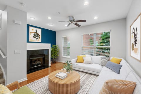 Tiny photo for 521 Chicago Avenue #H, Evanston, IL 60202 (MLS # 12735041)