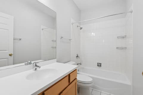 Tiny photo for 521 Chicago Avenue #H, Evanston, IL 60202 (MLS # 12735041)
