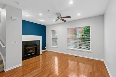Tiny photo for 521 Chicago Avenue #H, Evanston, IL 60202 (MLS # 12735041)
