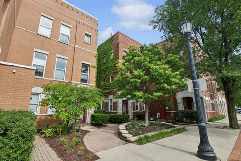 Tiny photo for 521 Chicago Avenue #H, Evanston, IL 60202 (MLS # 12735041)