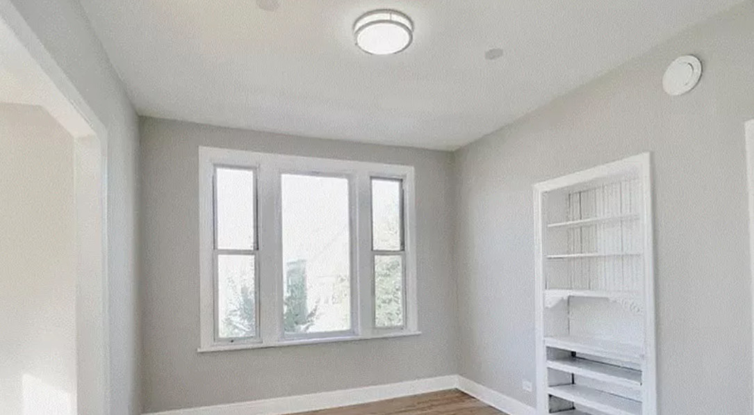 3758 W McLean Avenue CH1