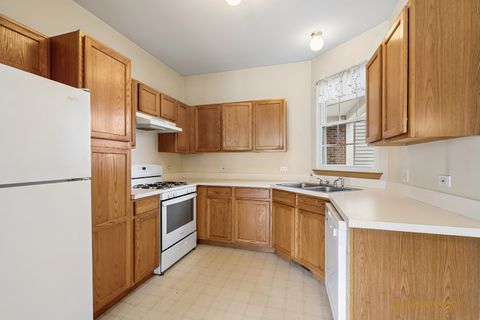 Tiny photo for 7344 Grandview Court #7344, Carpentersville, IL 60110 (MLS # 12585670)