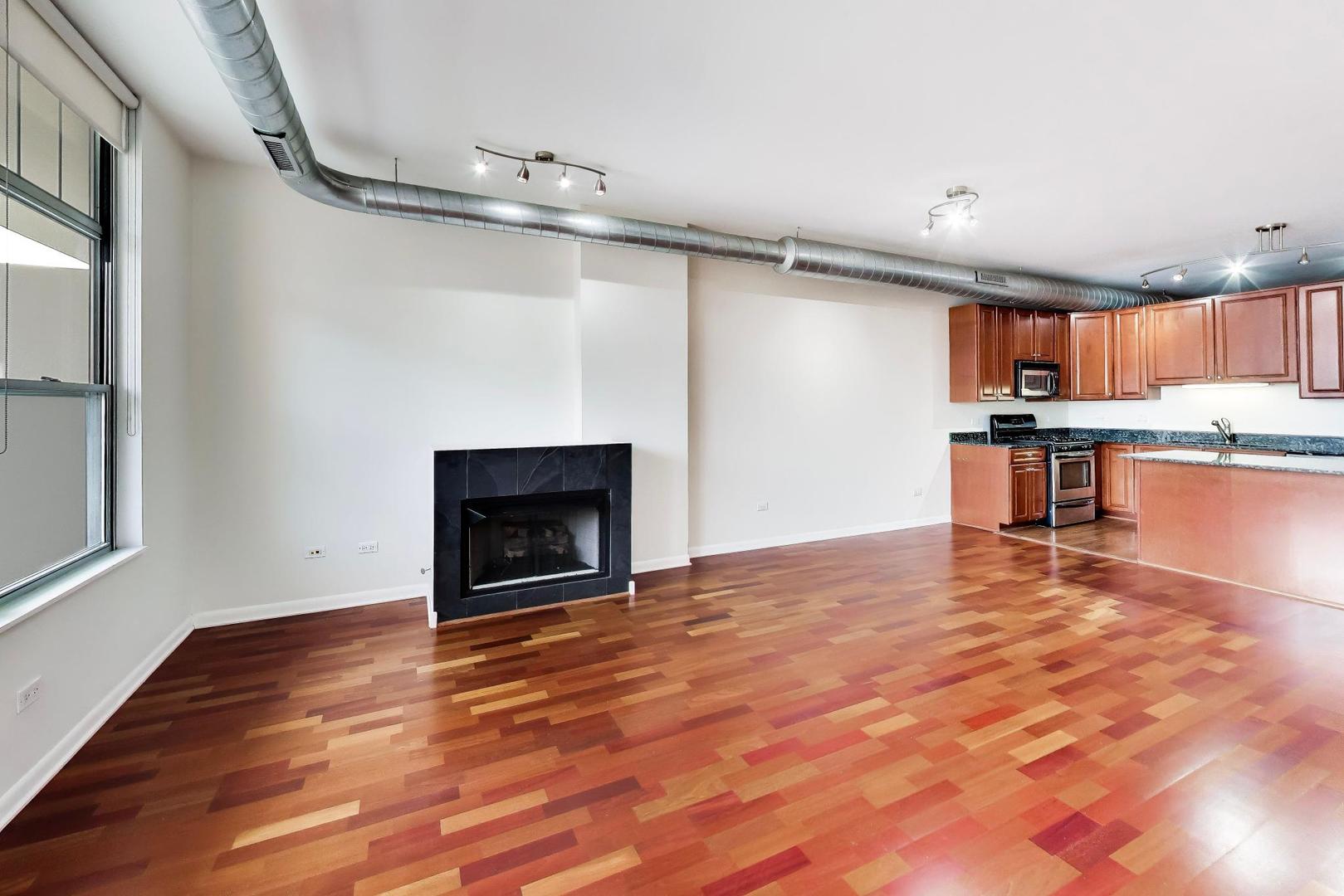1200 W Monroe Street 603