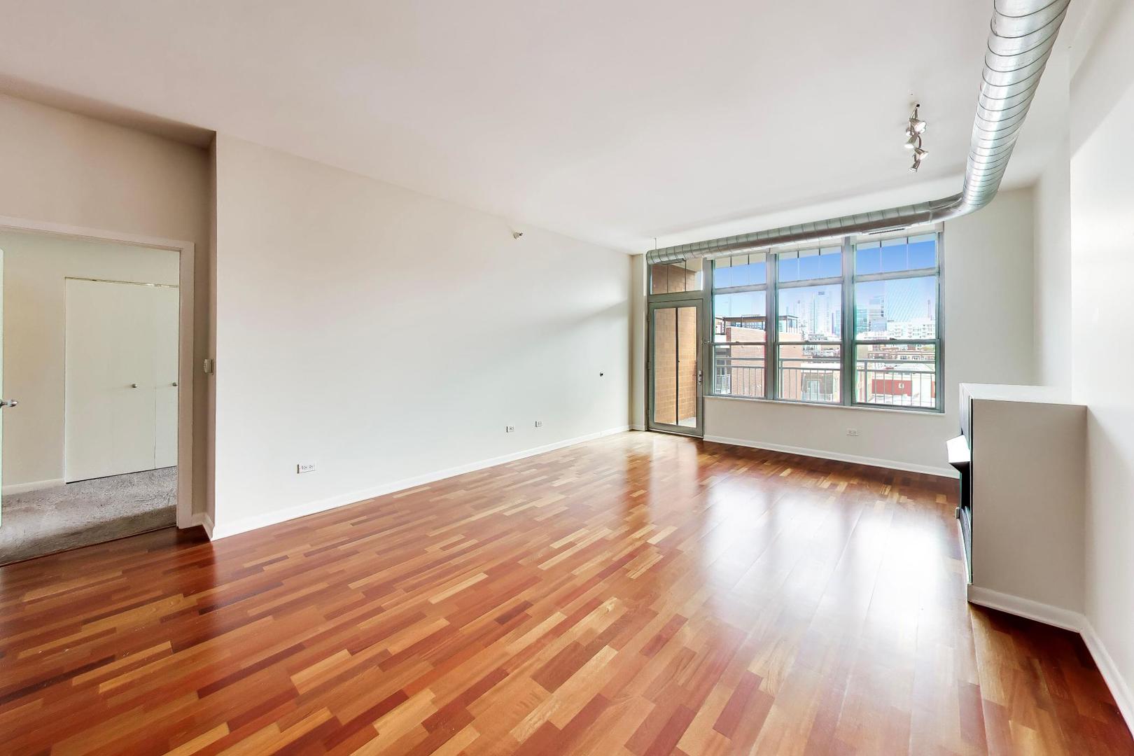 1200 W Monroe Street 603