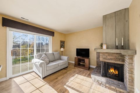 Tiny photo for 1929 Loomes Avenue, Downers Grove, IL 60516 (MLS # 12517613)