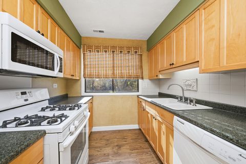 Tiny photo for 1929 Loomes Avenue, Downers Grove, IL 60516 (MLS # 12517613)