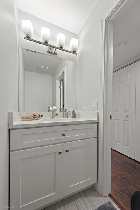 Tiny photo for 5218 Willow Court, Gurnee, IL 60031 (MLS # 12632782)