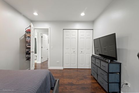 Tiny photo for 5218 Willow Court, Gurnee, IL 60031 (MLS # 12632782)