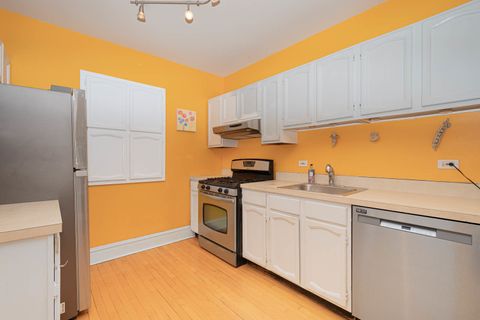Tiny photo for 1508 Oak Avenue #2N, Evanston, IL 60201 (MLS # 12559187)
