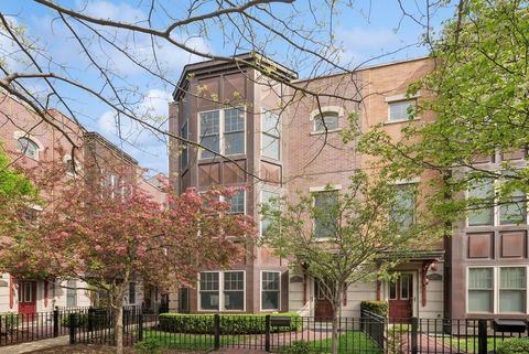 3012 W Newport Avenue Chicago IL 60618