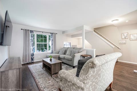 Tiny photo for 1645 Apple Tree Lane, West Chicago, IL 60185 (MLS # 12708562)