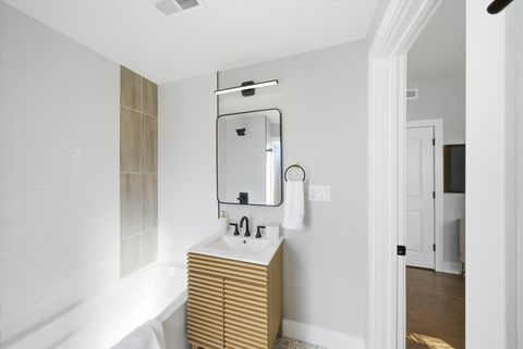 Tiny photo for Chicago, IL 60633 (MLS # 12600180)