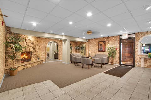 Tiny photo for 7525 W Lawrence Avenue #505, Harwood Heights, IL 60706 (MLS # 12733608)